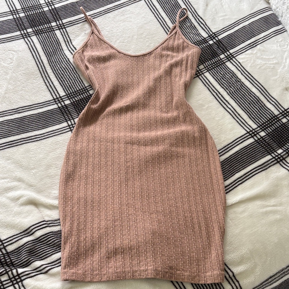Elegant Tan Sleeveless Dress